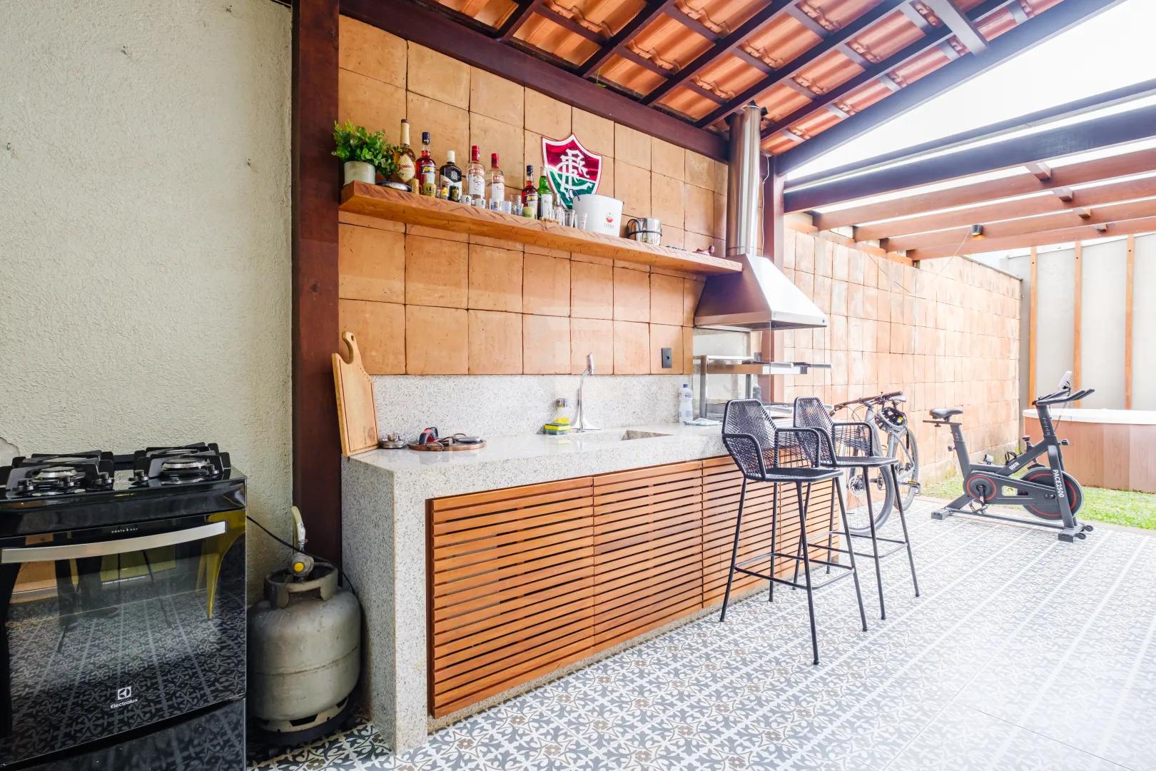 Casa 3 dormit&oacute;rios &agrave; venda, 237 m&sup2; por R$ 1.580.000,00 - C&ocirc;nego - Nova Friburgo-RJ  Nova Friburgo - 