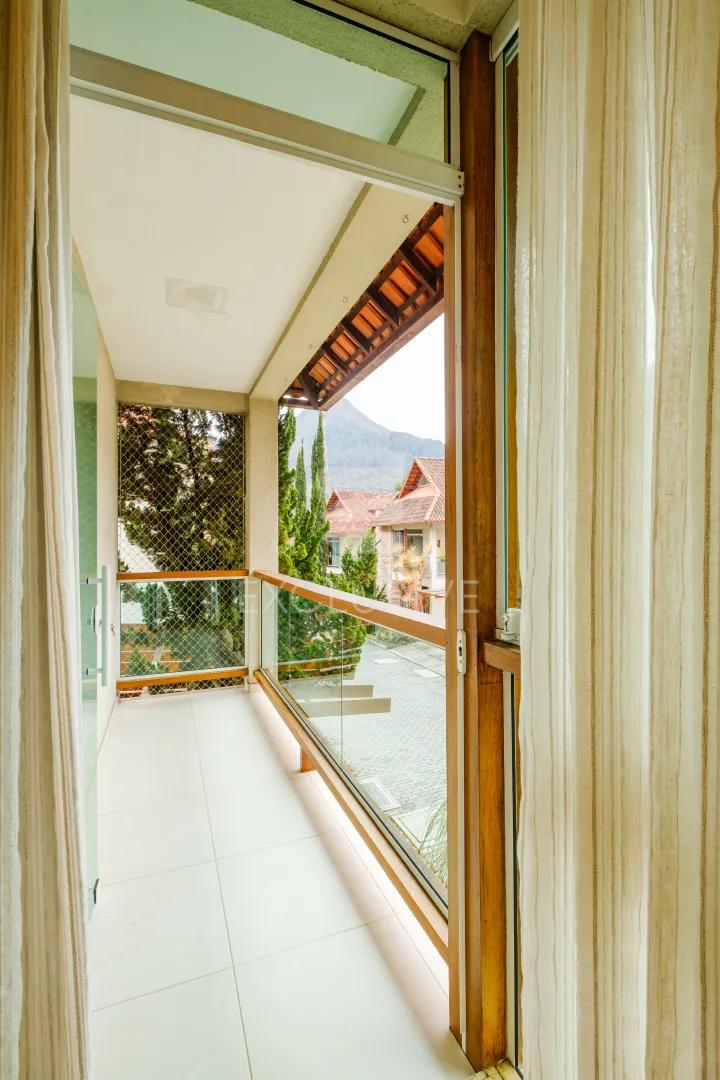 Casa 3 dormit&oacute;rios &agrave; venda, 237 m&sup2; por R$ 1.580.000,00 - C&ocirc;nego - Nova Friburgo-RJ  Nova Friburgo - 