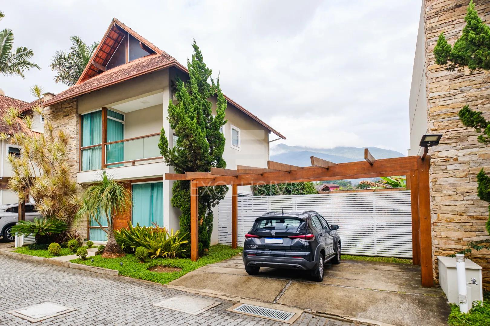 Casa 3 dormit&oacute;rios &agrave; venda, 237 m&sup2; por R$ 1.580.000,00 - C&ocirc;nego - Nova Friburgo-RJ  Nova Friburgo - 