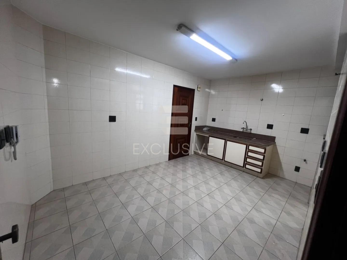 EXCELENTE APARTAMENTO - LOCA&Ccedil;&Atilde;O - 3 QUARTOS - CENTRO NOVA FRIBURGO  Nova Friburgo - 