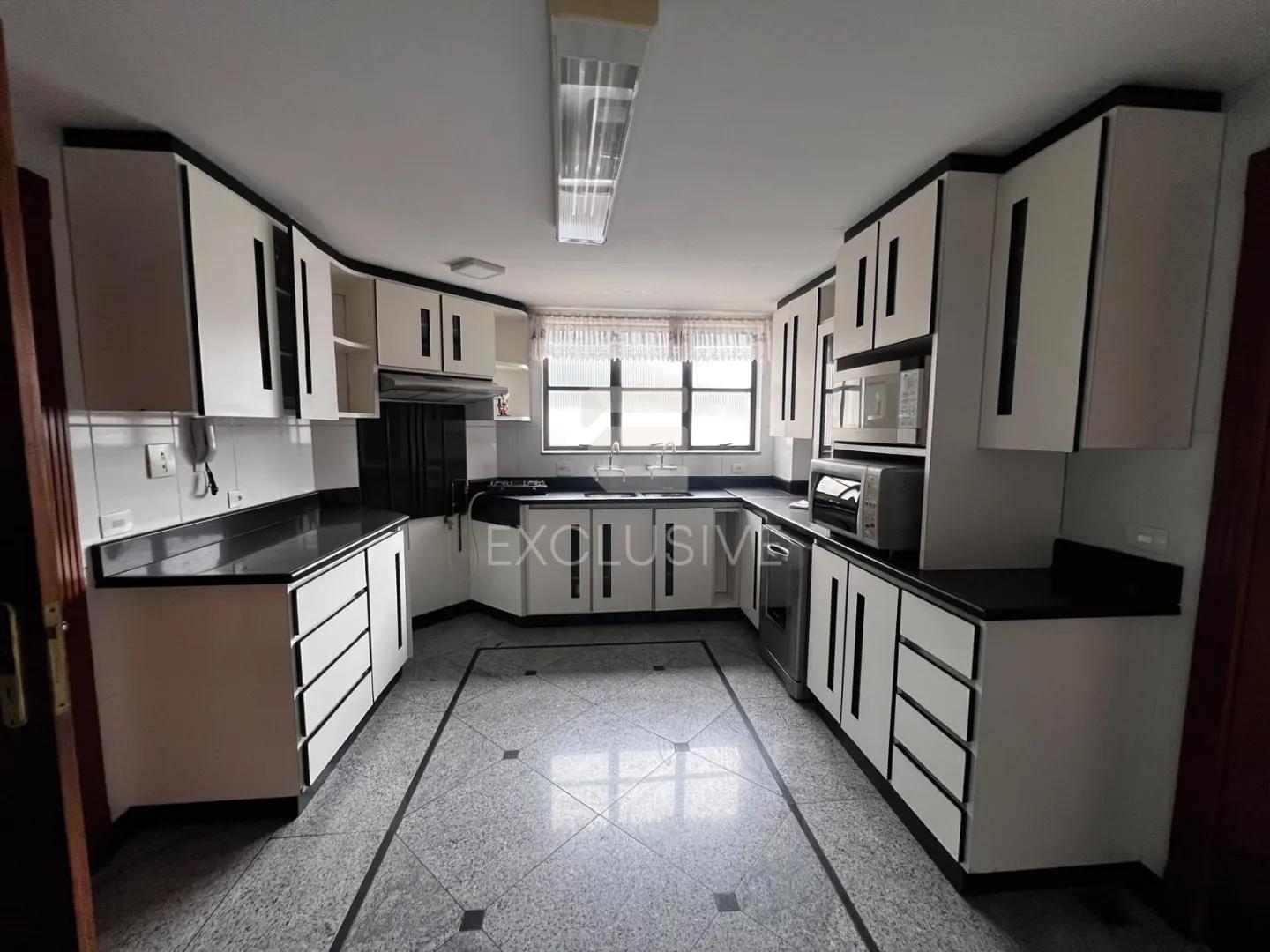 EXCELENTE APARTAMENTO-3 QUARTOS- CENTRO DE NOVA FRIBURGO  Nova Friburgo - 