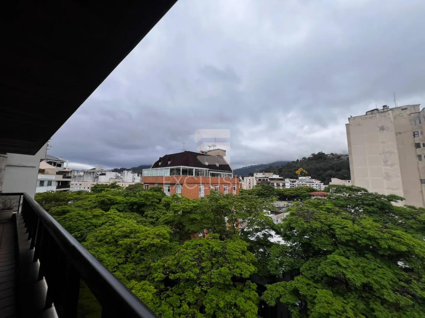 EXCELENTE APARTAMENTO-3 QUARTOS- CENTRO DE NOVA FRIBURGO  Nova Friburgo - 