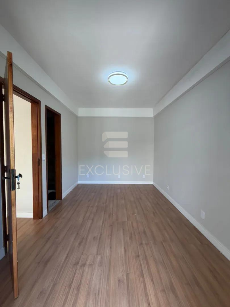 Casa com 2 Su&iacute;tes &agrave; venda, por R$ 780.000,00 - C&ocirc;nego - Nova Friburgo/RJ  Nova Friburgo - 