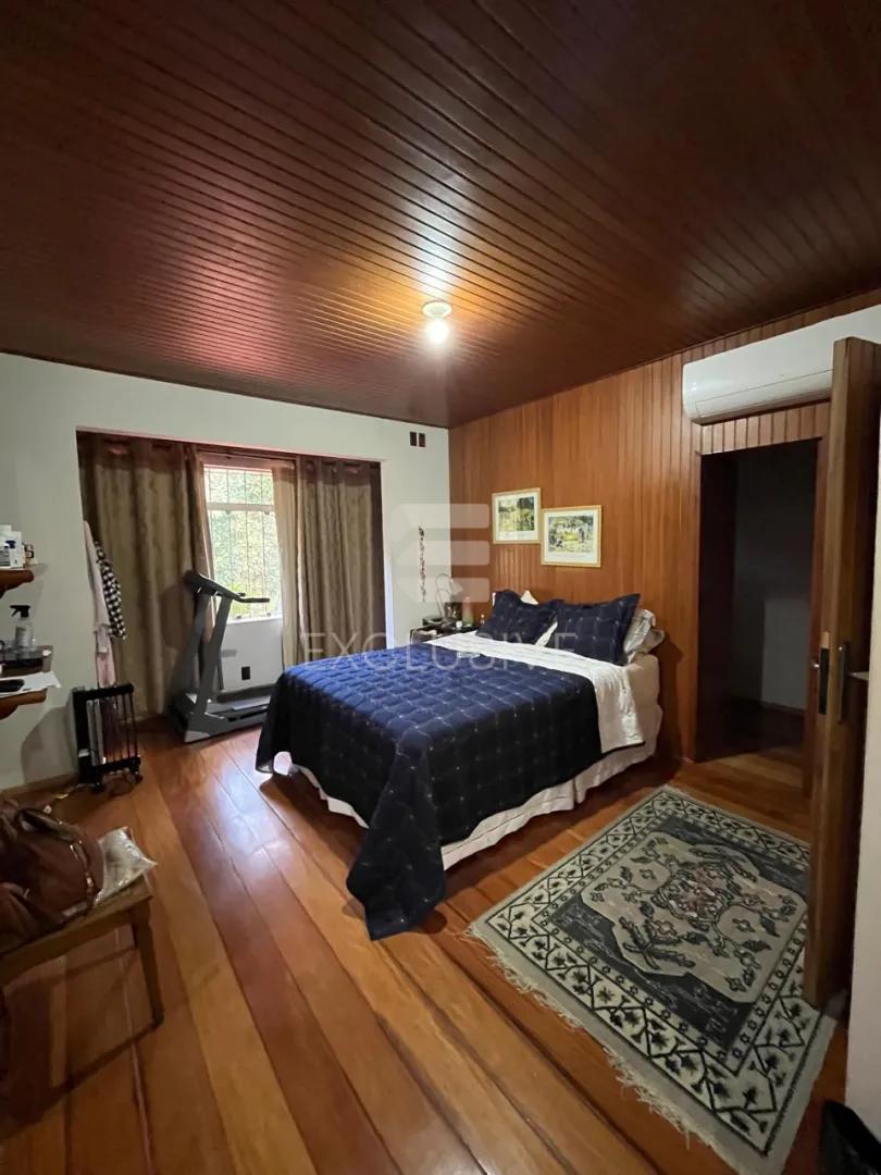 Casa com 5 dormit&oacute;rios &agrave; venda, 368 m&sup2; por R$ 1.750.000,00 - C&ocirc;nego - Nova Friburgo/RJ Rua Dom João VI Nova Friburgo - 