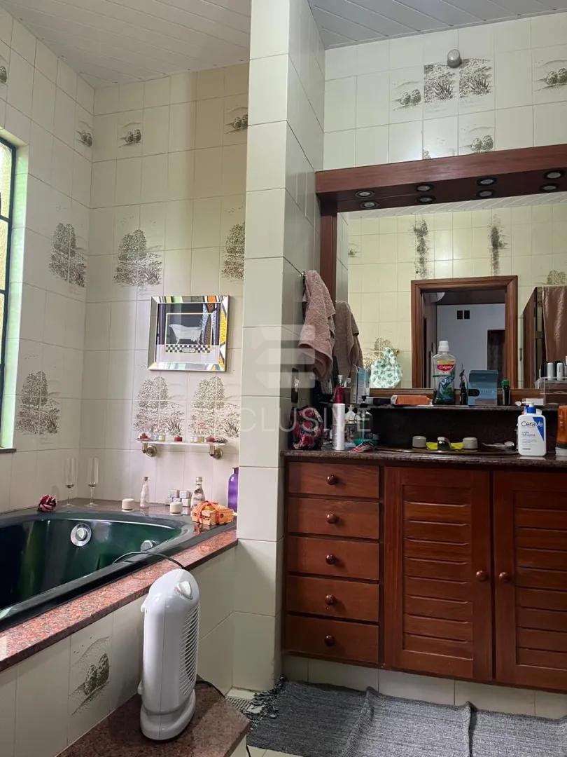 Casa com 5 dormit&oacute;rios &agrave; venda, 368 m&sup2; por R$ 1.750.000,00 - C&ocirc;nego - Nova Friburgo/RJ Rua Dom João VI Nova Friburgo - 