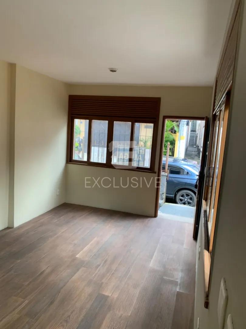 CASA COM 2 QUARTOS PARA ALUGAR - CENTRO - NOVA FRIBURGO/RJ  Nova Friburgo - 