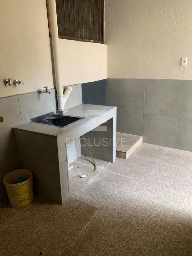 CASA COM 2 QUARTOS PARA ALUGAR - CENTRO - NOVA FRIBURGO/RJ  Nova Friburgo - 