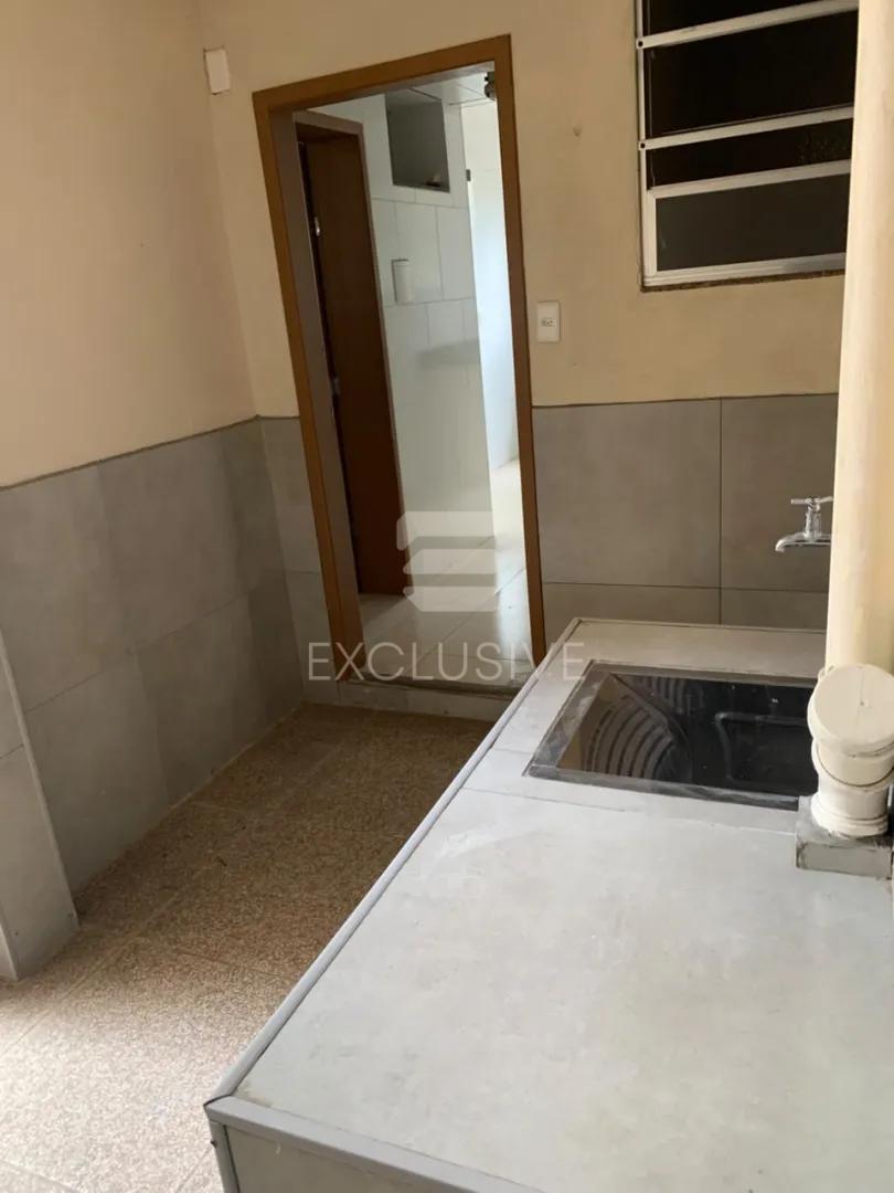 CASA COM 2 QUARTOS PARA ALUGAR - CENTRO - NOVA FRIBURGO/RJ  Nova Friburgo - 