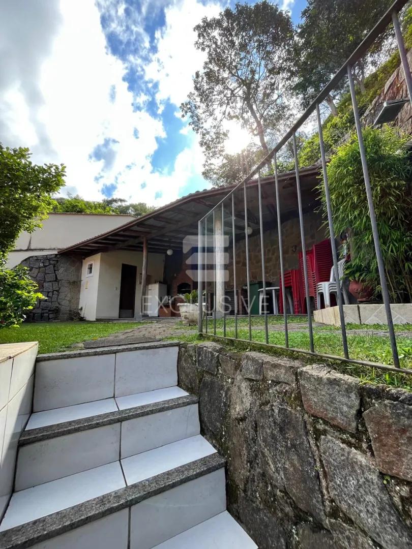 Apartamento  2 dormit&oacute;rios &agrave; venda, 81,12 m&sup2; por R$ 400.000,00 -C&ocirc;nego- Nova Friburgo/RJ Rua Felício Vassalo Nova Friburgo - 