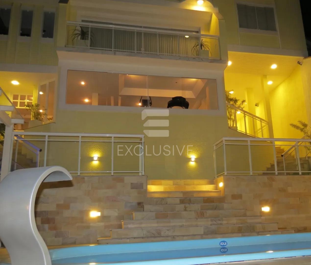 EXCELENTE CASA PARA VENDA  - Ch&aacute;cara do Para&iacute;so - COM 315 m&sup2; - Nova Friburgo - RJ  Nova Friburgo - 