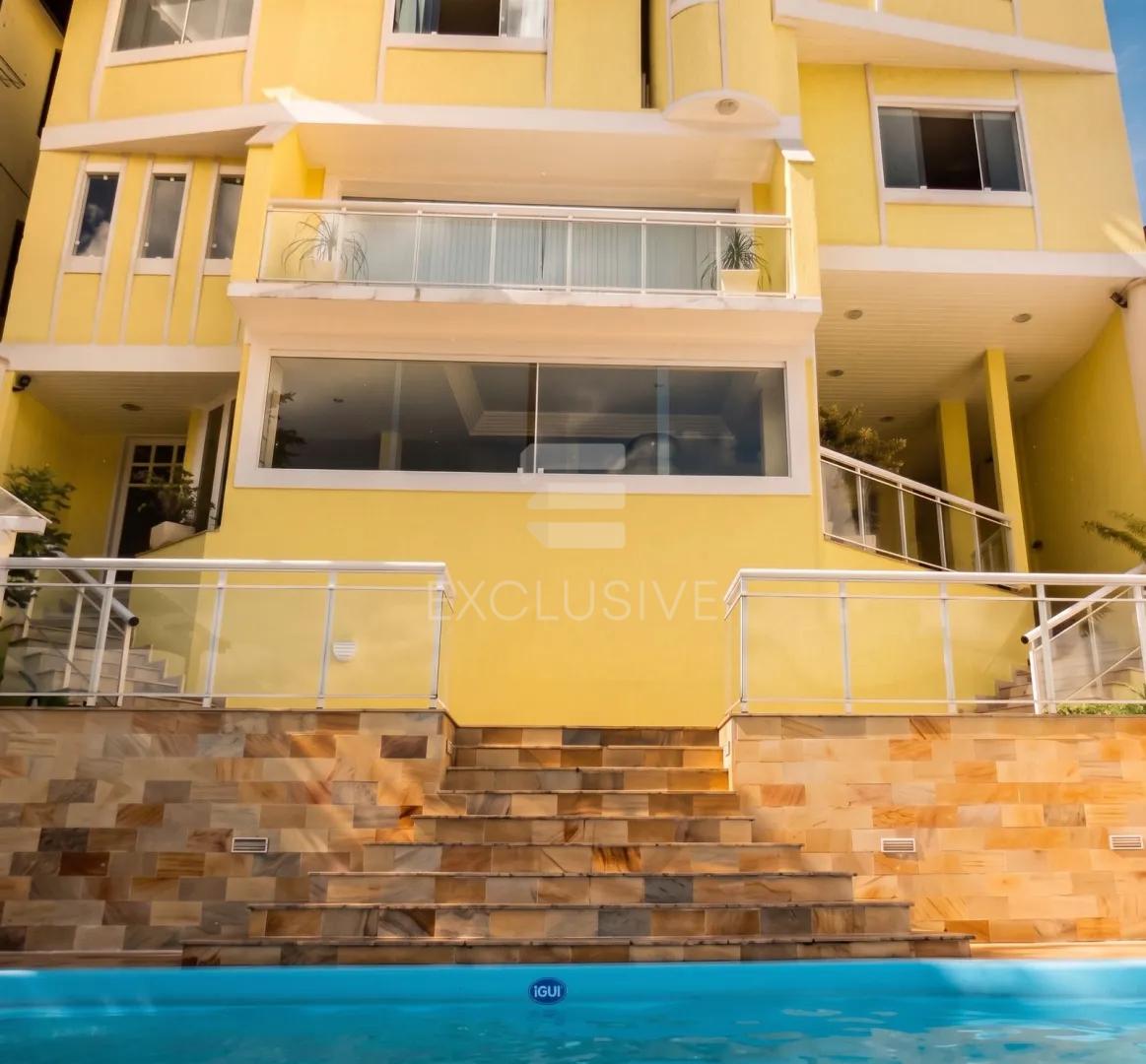 EXCELENTE CASA PARA VENDA  - Ch&aacute;cara do Para&iacute;so - COM 315 m&sup2; - Nova Friburgo - RJ  Nova Friburgo - 