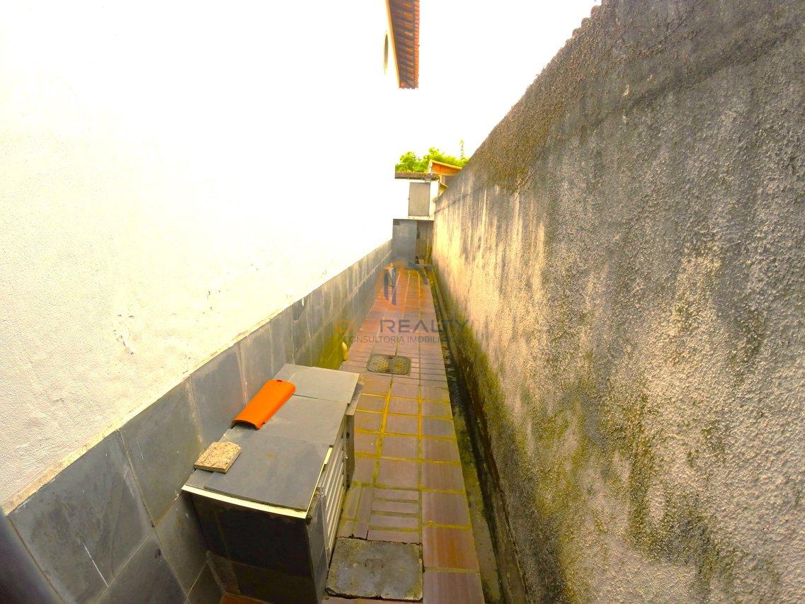 Linda Casa de esquina com 3Q, suíte, piscina no Engenho do Mato | Niterói/RJ Rua dos Jequitibas  Niterói - 