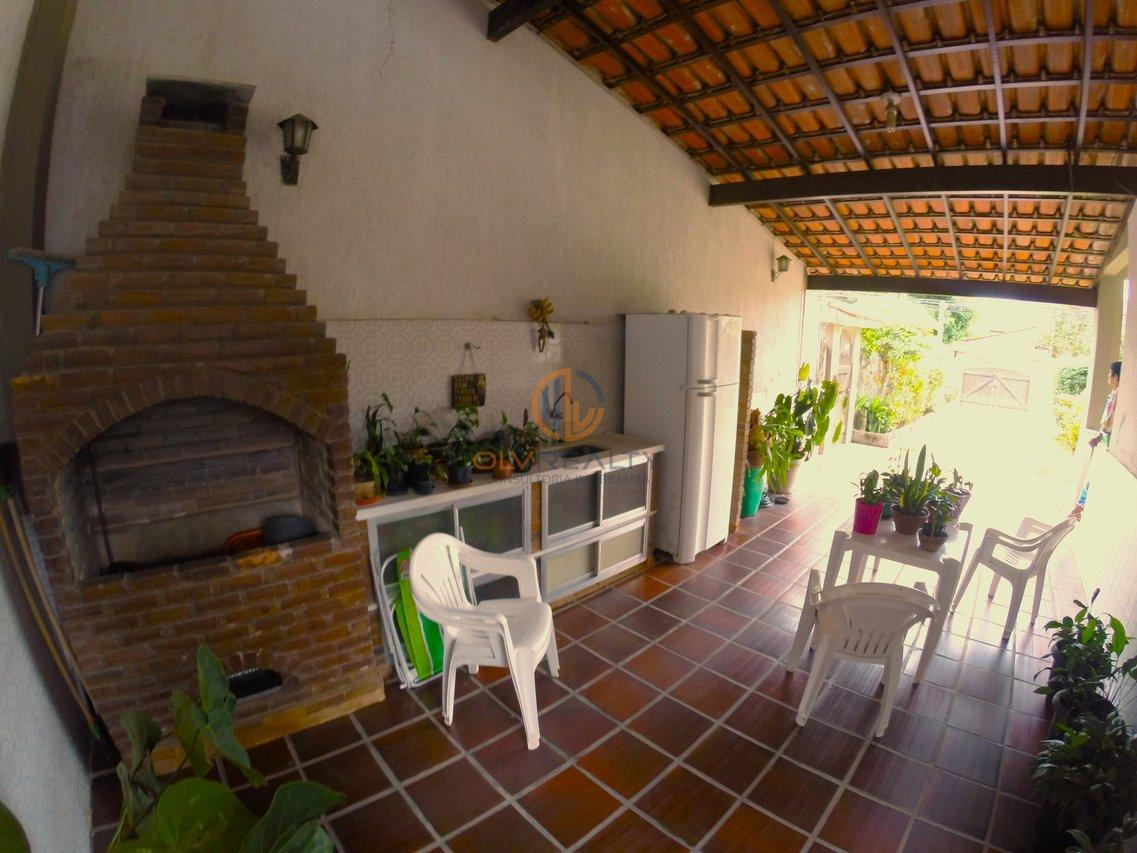 Linda Casa de esquina com 3Q, suíte, piscina no Engenho do Mato | Niterói/RJ Rua dos Jequitibas  Niterói - 
