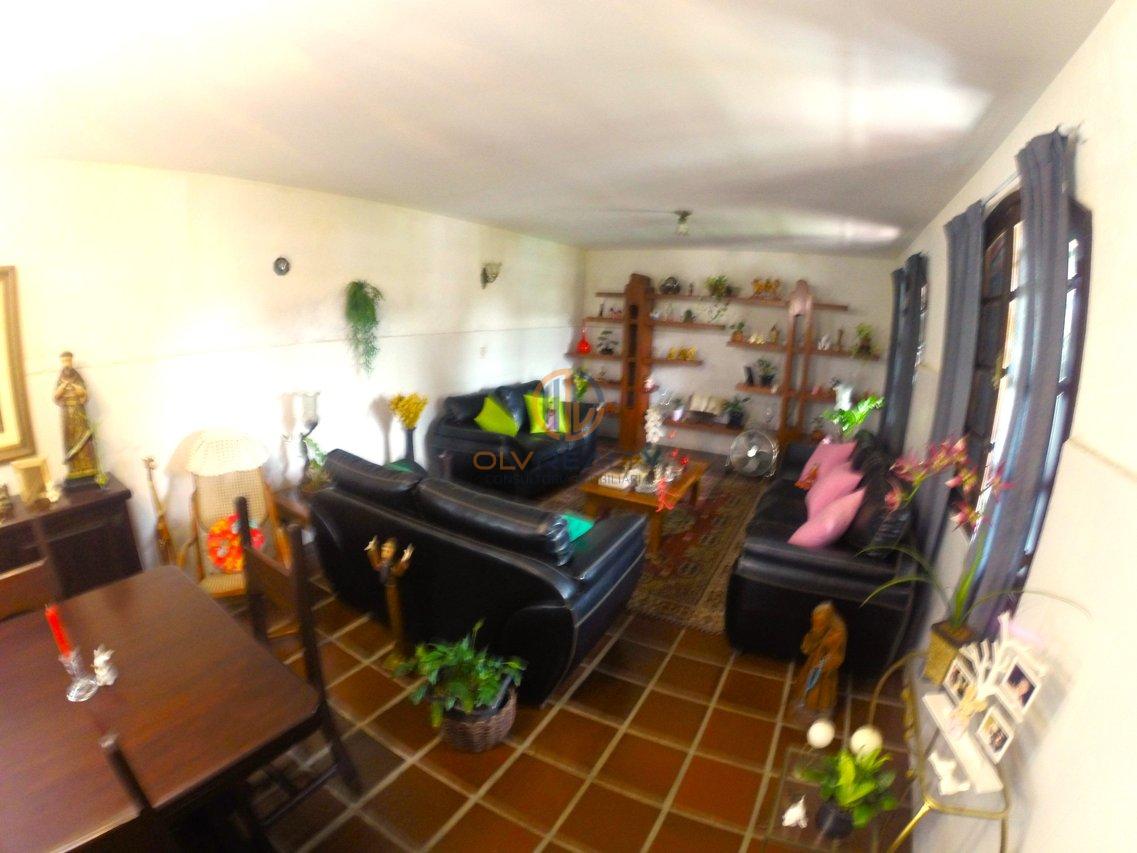 Linda Casa de esquina com 3Q, suíte, piscina no Engenho do Mato | Niterói/RJ Rua dos Jequitibas  Niterói - 