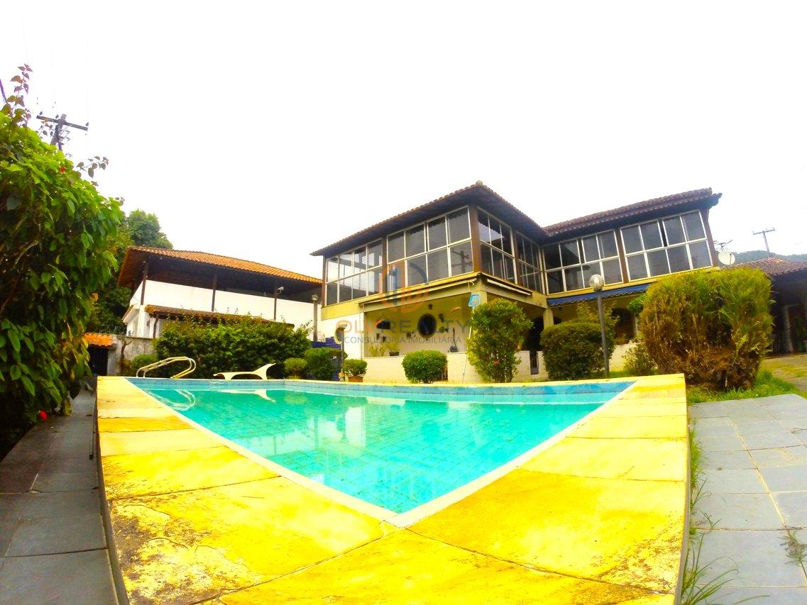 Linda Casa de esquina com 3Q, suíte, piscina no Engenho do Mato | Niterói/RJ Rua dos Jequitibas  Niterói - 