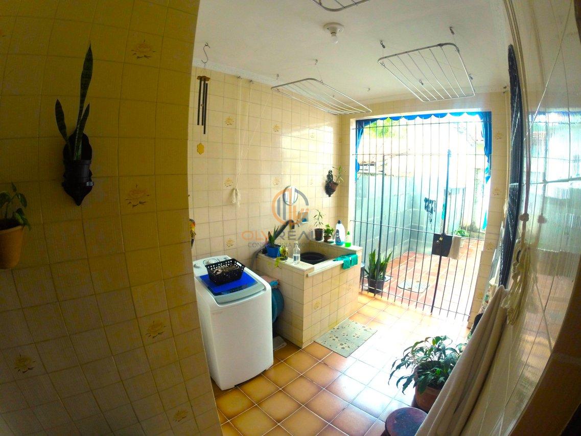Linda Casa de esquina com 3Q, suíte, piscina no Engenho do Mato | Niterói/RJ Rua dos Jequitibas  Niterói - 