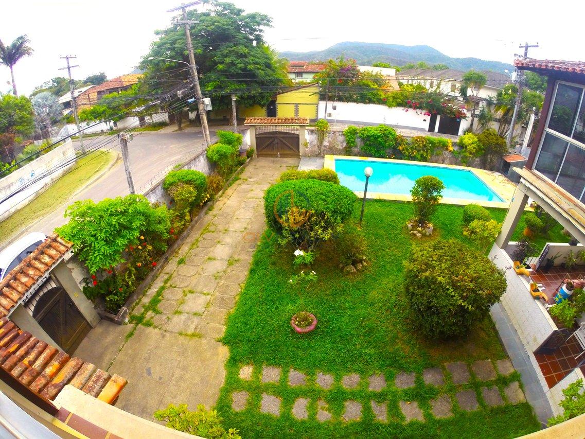 Linda Casa de esquina com 3Q, suíte, piscina no Engenho do Mato | Niterói/RJ Rua dos Jequitibas  Niterói - 