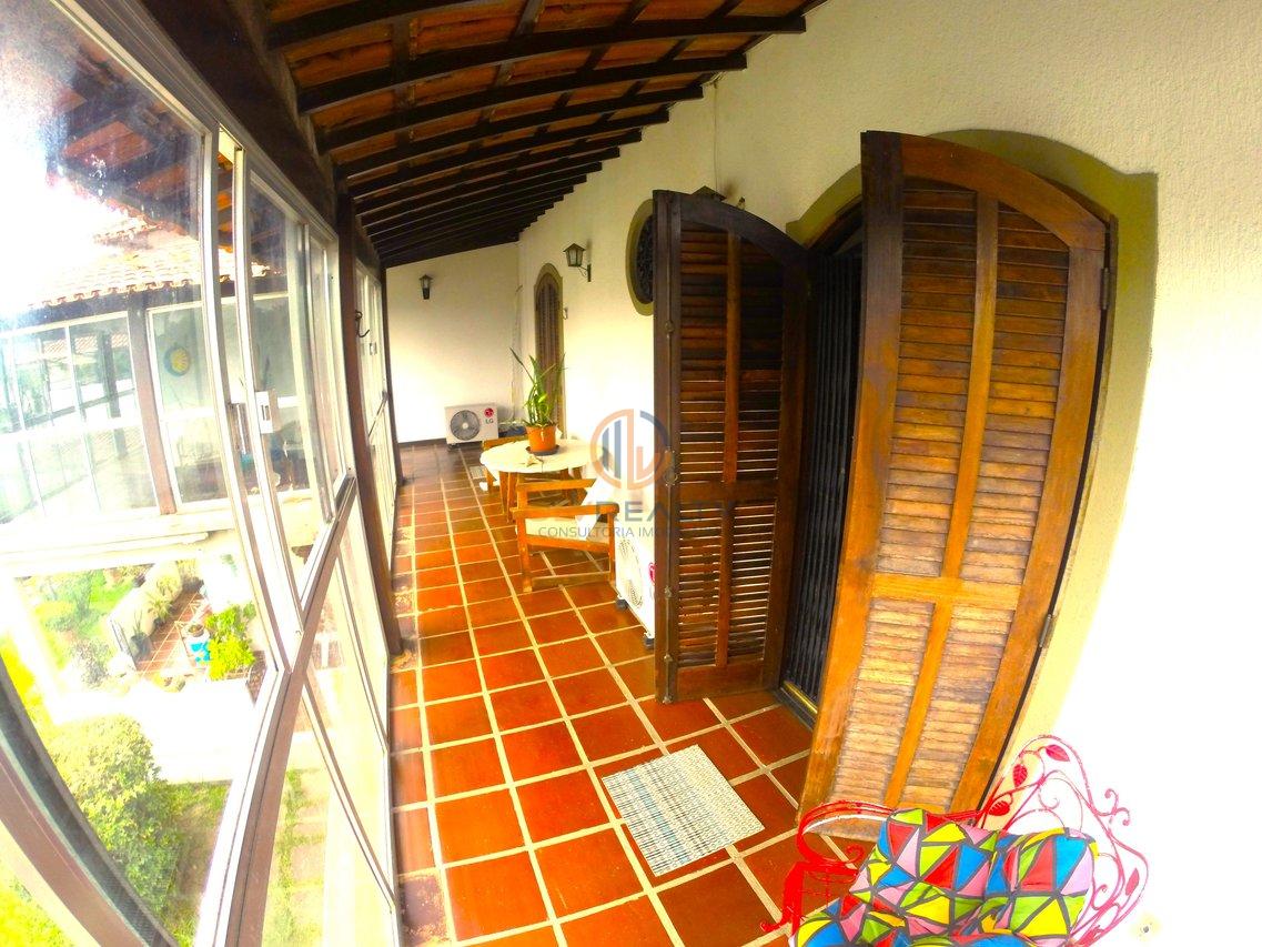 Linda Casa de esquina com 3Q, suíte, piscina no Engenho do Mato | Niterói/RJ Rua dos Jequitibas  Niterói - 