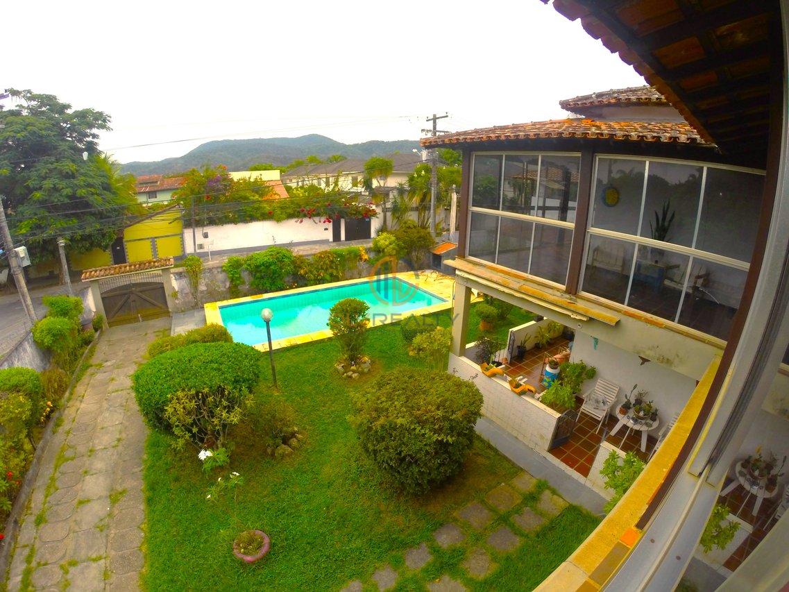 Linda Casa de esquina com 3Q, suíte, piscina no Engenho do Mato | Niterói/RJ Rua dos Jequitibas  Niterói - 