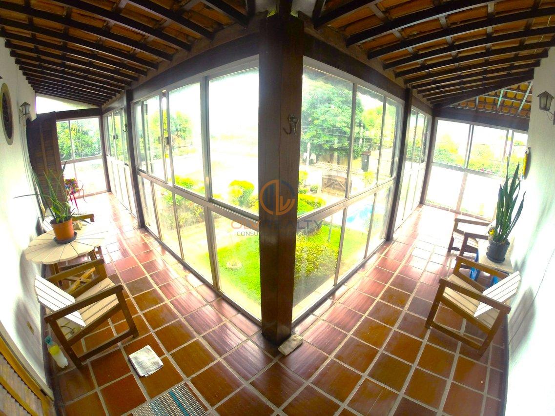 Linda Casa de esquina com 3Q, suíte, piscina no Engenho do Mato | Niterói/RJ Rua dos Jequitibas  Niterói - 