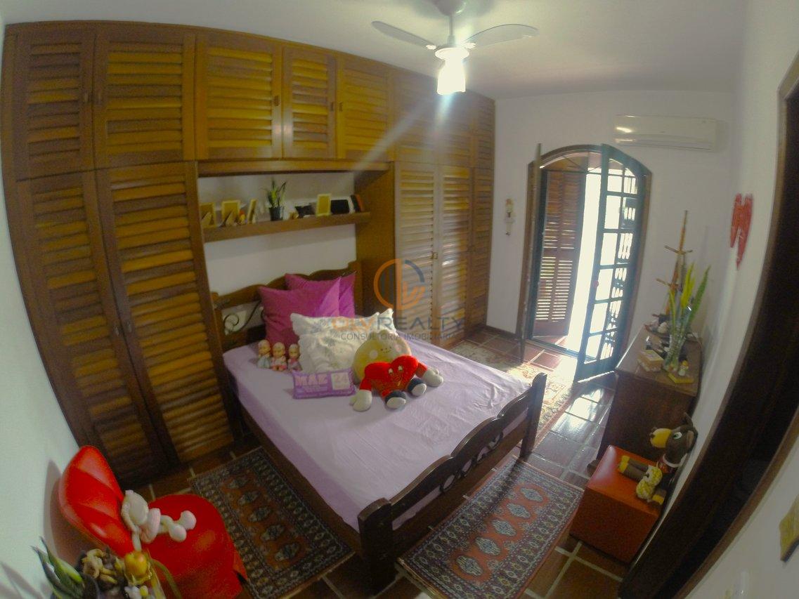 Linda Casa de esquina com 3Q, suíte, piscina no Engenho do Mato | Niterói/RJ Rua dos Jequitibas  Niterói - 