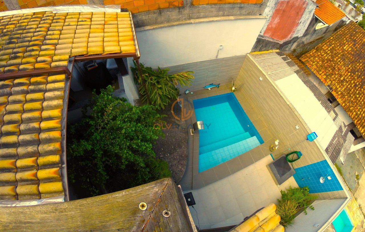 Linda e Charmosa Casa de 3 suítes + piscina e área de lazer | Itaipu - Maravista - Niterói - 