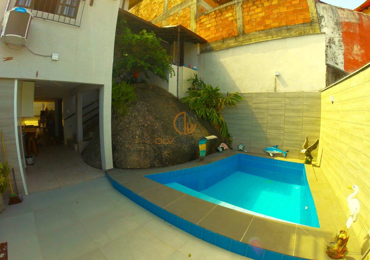 Linda e Charmosa Casa de 3 suítes + piscina e área de lazer | Itaipu - Maravista - Niterói - 
