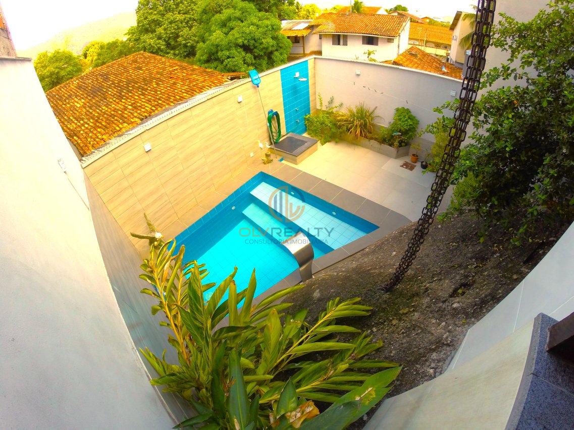 Linda e Charmosa Casa de 3 suítes + piscina e área de lazer | Itaipu - Maravista - Niterói - 