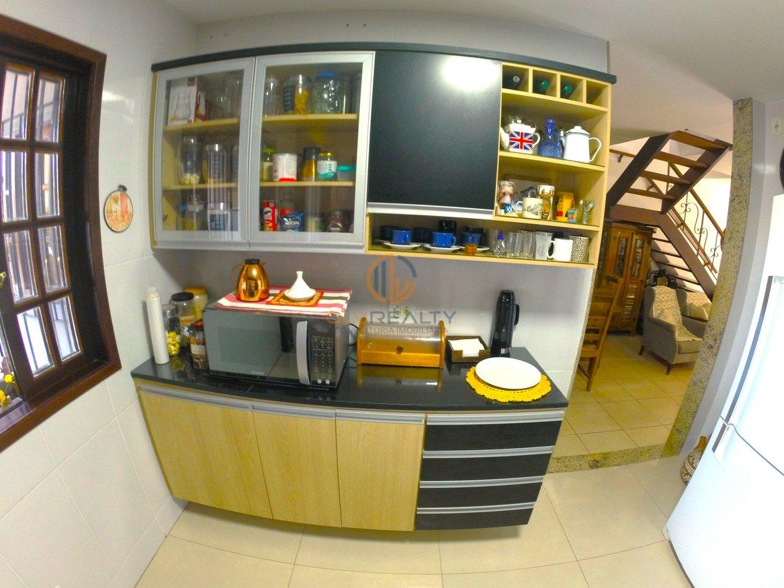 Linda e Charmosa Casa de 3 suítes + piscina e área de lazer | Itaipu - Maravista - Niterói - 