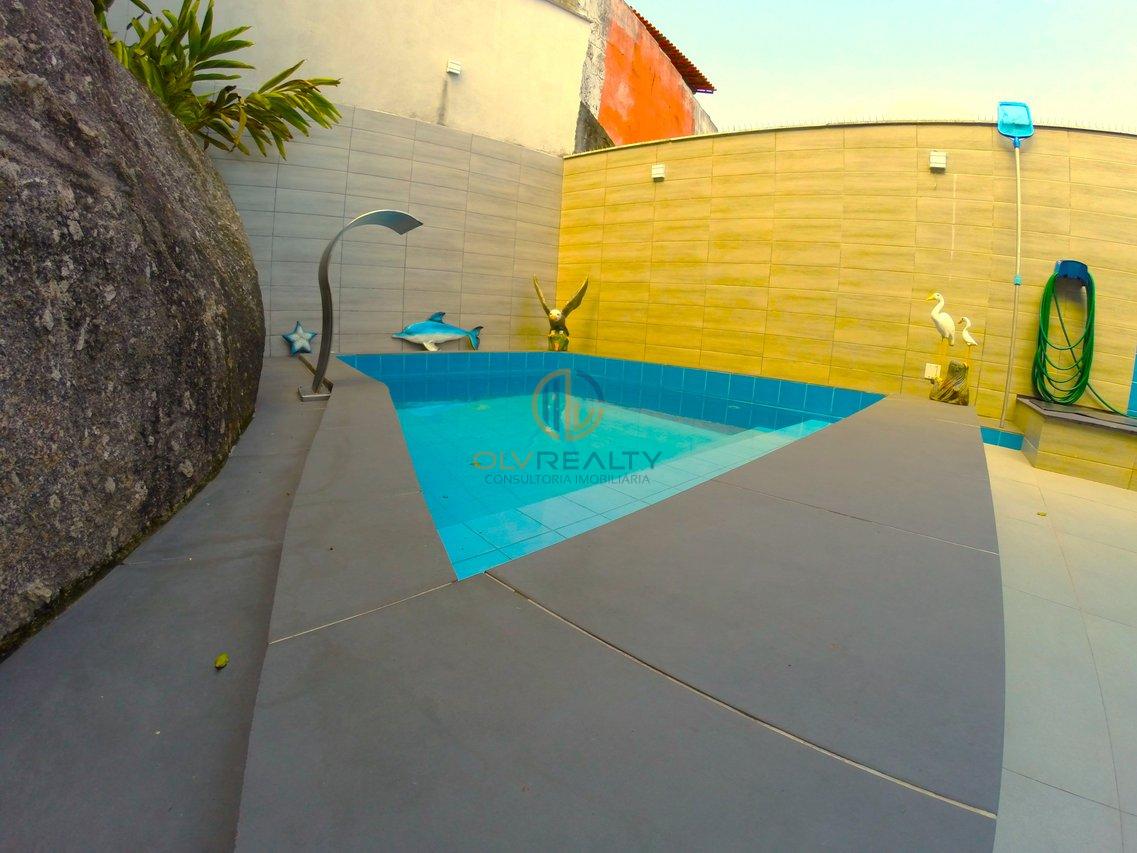 Linda e Charmosa Casa de 3 suítes + piscina e área de lazer | Itaipu - Maravista - Niterói - 