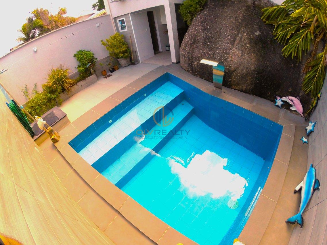 Linda e Charmosa Casa de 3 suítes + piscina e área de lazer | Itaipu - Maravista - Niterói - 