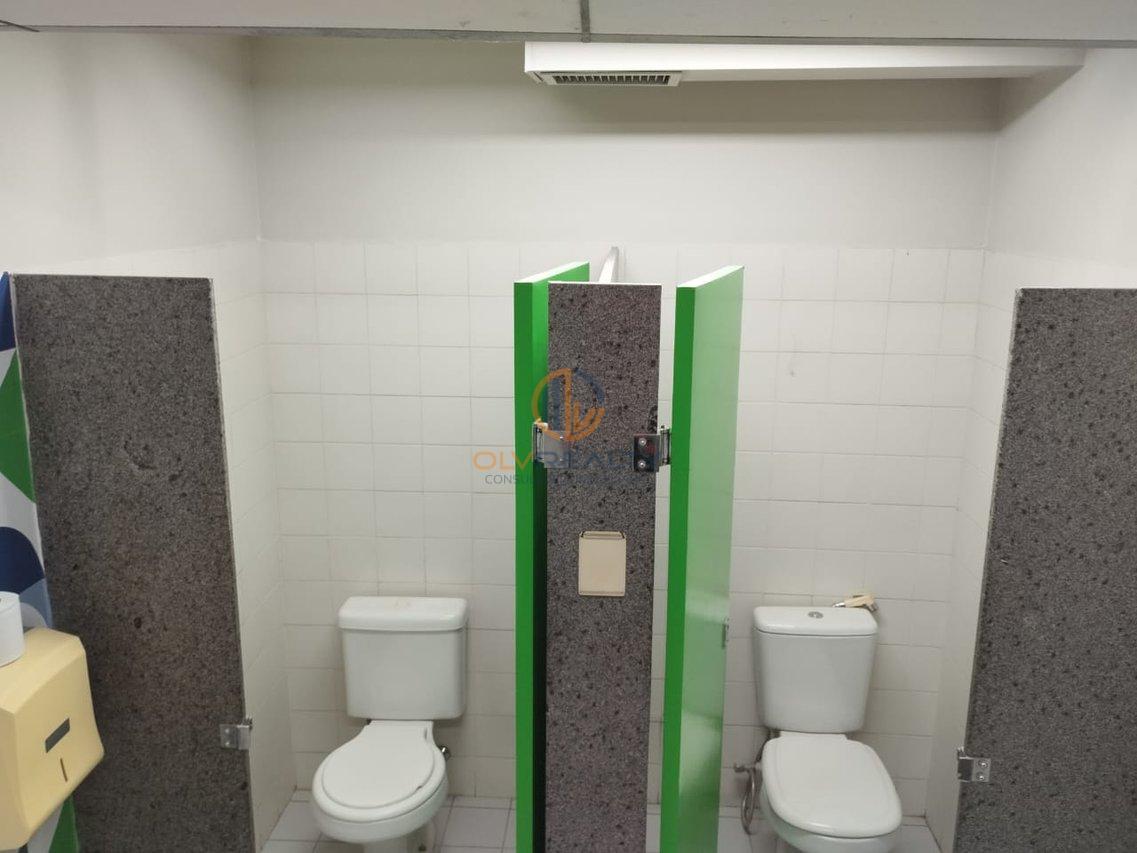 Loja para Locação em São Gonçalo/RJ - Salão térreo com 200m²  São Gonçalo - 