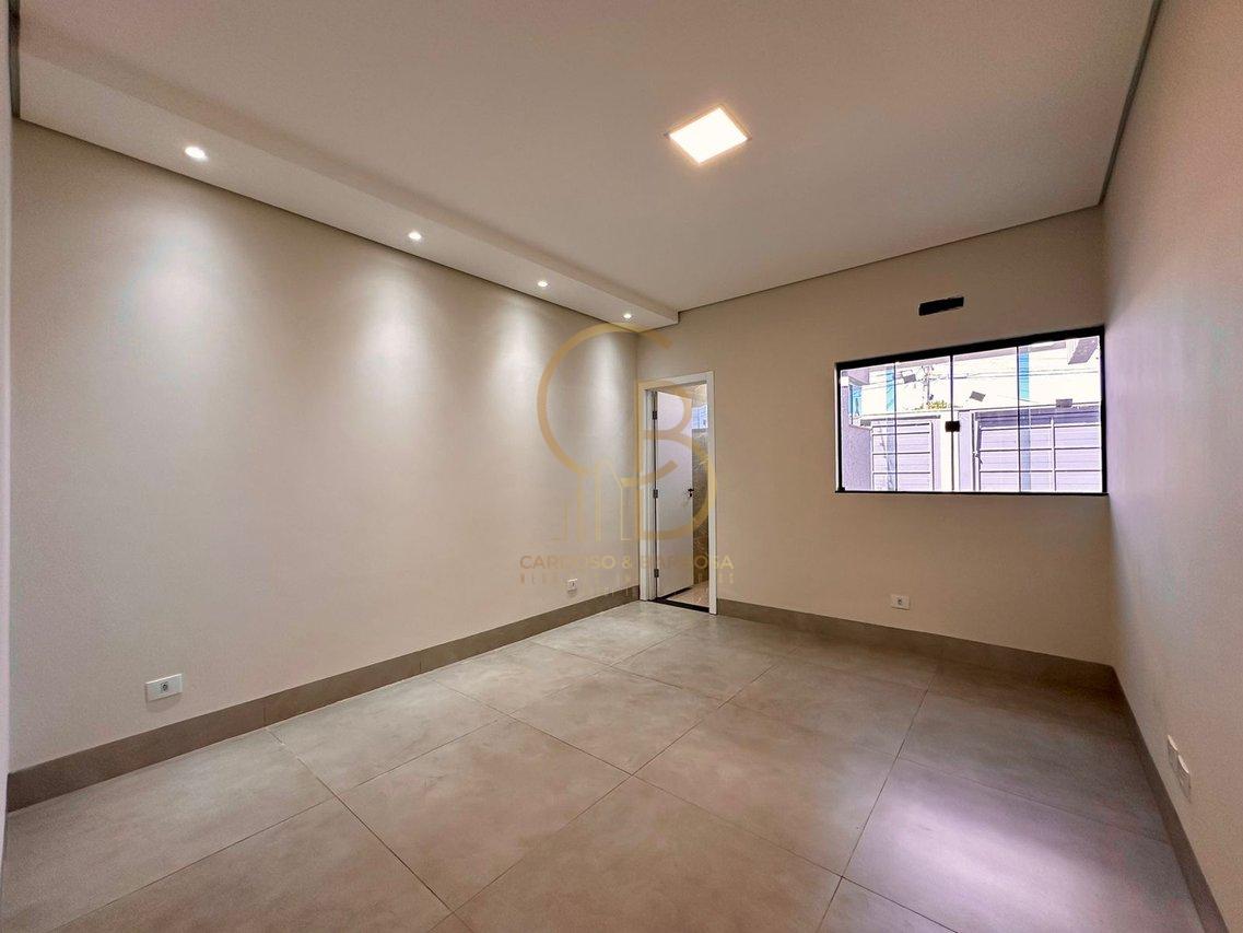 CASA TERRÉA NO JARDIM ITATIAIA, PRÓXIMO À LAGOA - Campo Grande - 