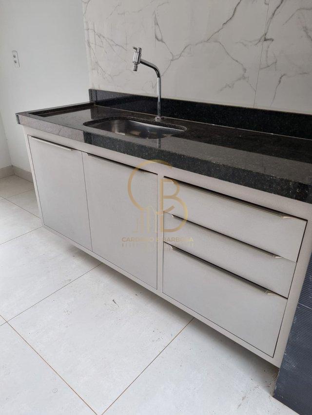 LINDA CASA T&Eacute;RREA COM PLANEJADOS - JARDIM LEBLON  Campo Grande - 