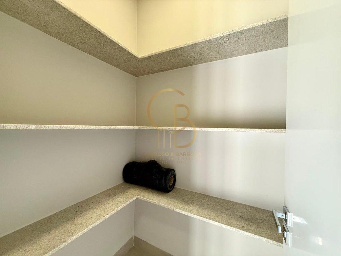 ALPHAVILLE II: CASA CLEAN, SOFISTICADA E PRONTA PARA MORAR – PORTEIRA FECHADA - Campo Grande - 