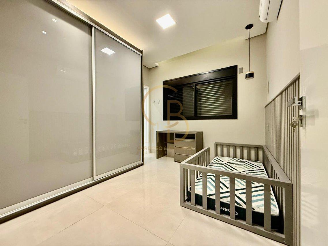 ALPHAVILLE II: CASA CLEAN, SOFISTICADA E PRONTA PARA MORAR – PORTEIRA FECHADA - Campo Grande - 