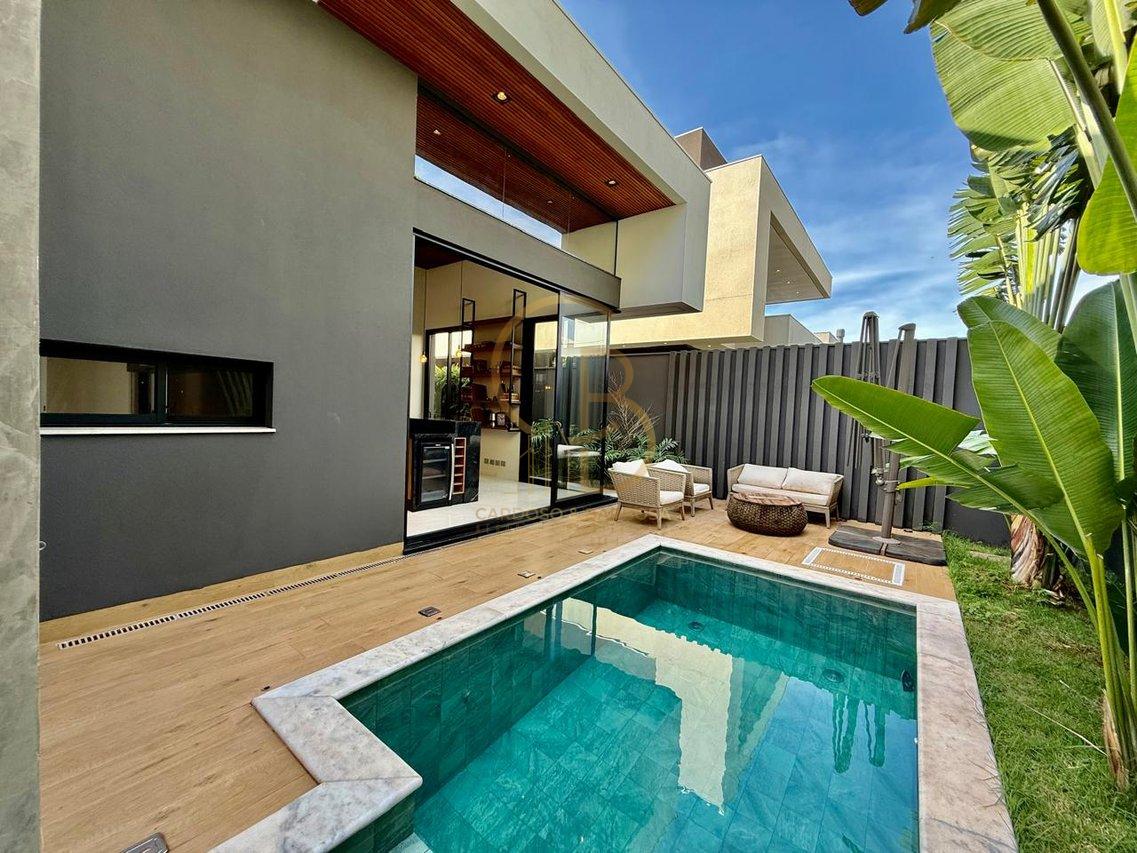 ALPHAVILLE II: CASA CLEAN, SOFISTICADA E PRONTA PARA MORAR – PORTEIRA FECHADA - Campo Grande - 