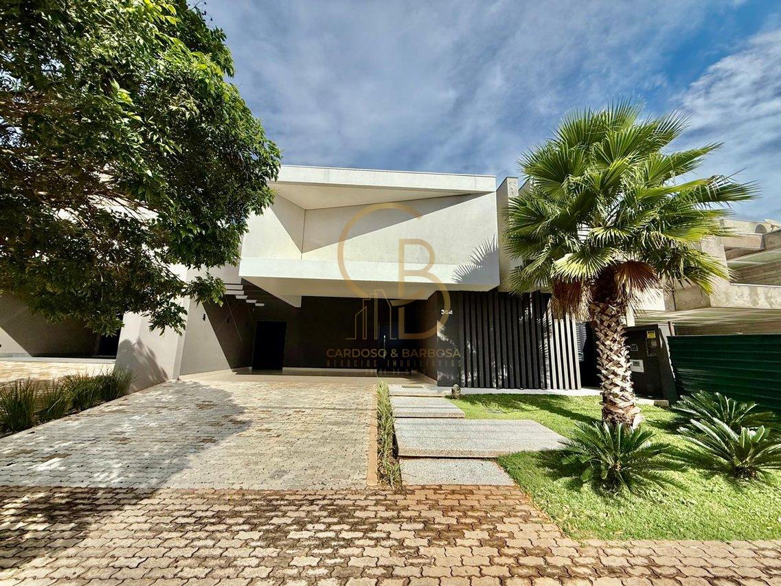 ALPHAVILLE II: CASA CLEAN, SOFISTICADA E PRONTA PARA MORAR – PORTEIRA FECHADA - Campo Grande - 