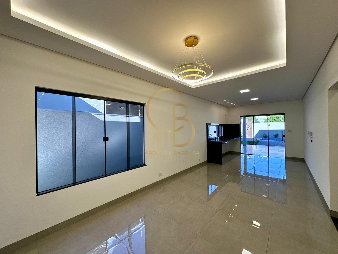 ESTILO E CONFORTO: CASA MODERNA COM PISCINA E SUÍTE - Campo Grande - 