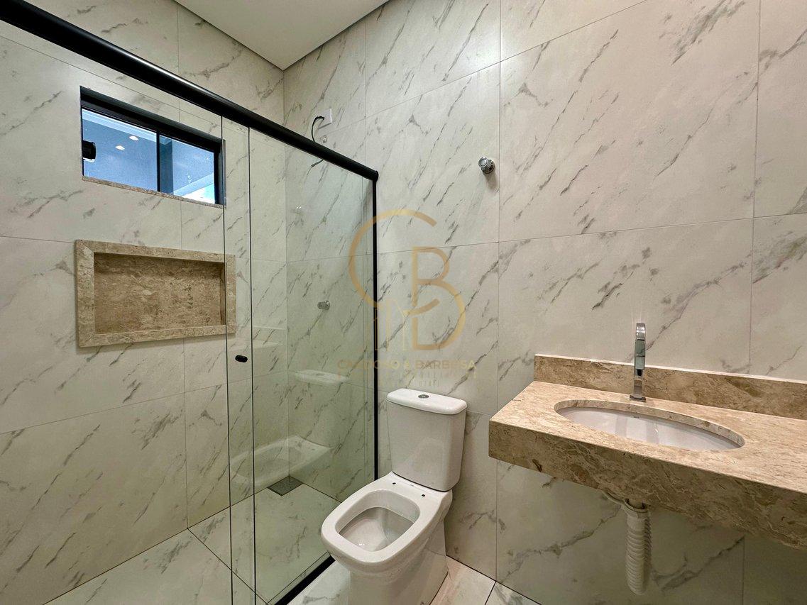 ESTILO E CONFORTO: CASA MODERNA COM PISCINA E SUÍTE - Campo Grande - 