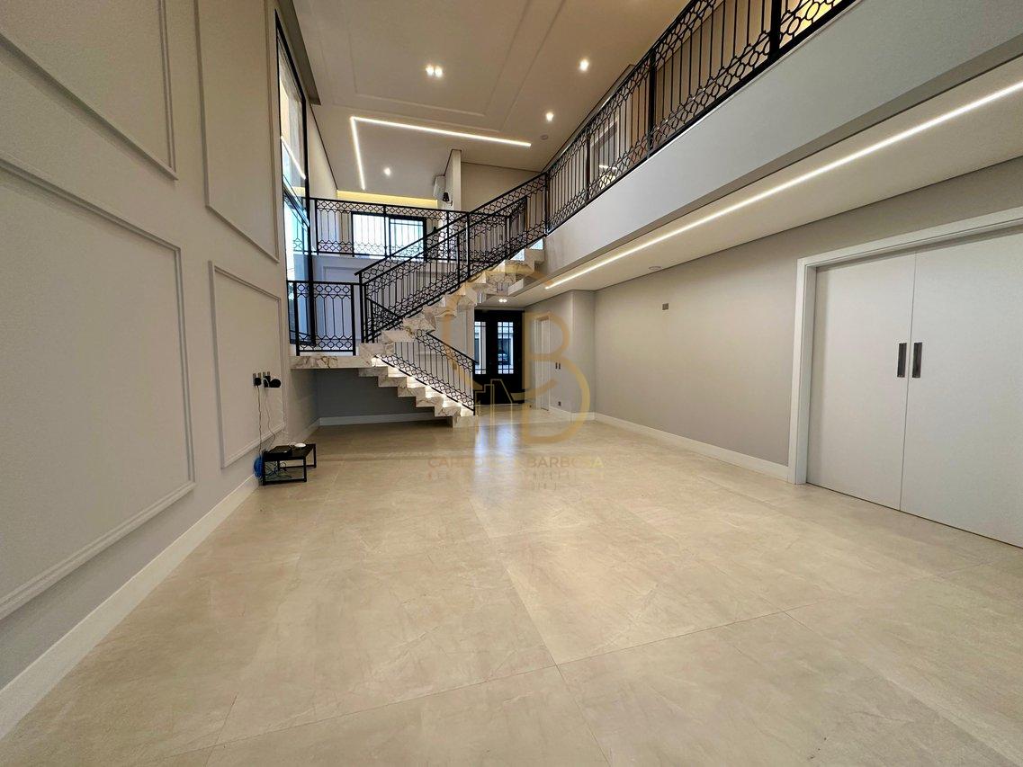 SOBRADO LUXUOSO E INTELIGENTE NO EXCLUSIVO RESIDENCIAL AMANTINI - Campo Grande - 