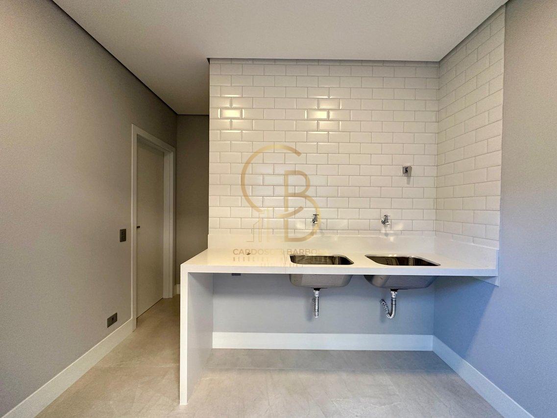 SOBRADO LUXUOSO E INTELIGENTE NO EXCLUSIVO RESIDENCIAL AMANTINI - Campo Grande - 
