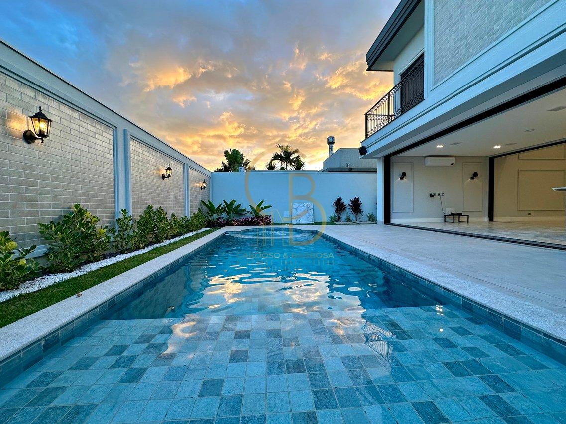 SOBRADO LUXUOSO E INTELIGENTE NO EXCLUSIVO RESIDENCIAL AMANTINI - Campo Grande - 