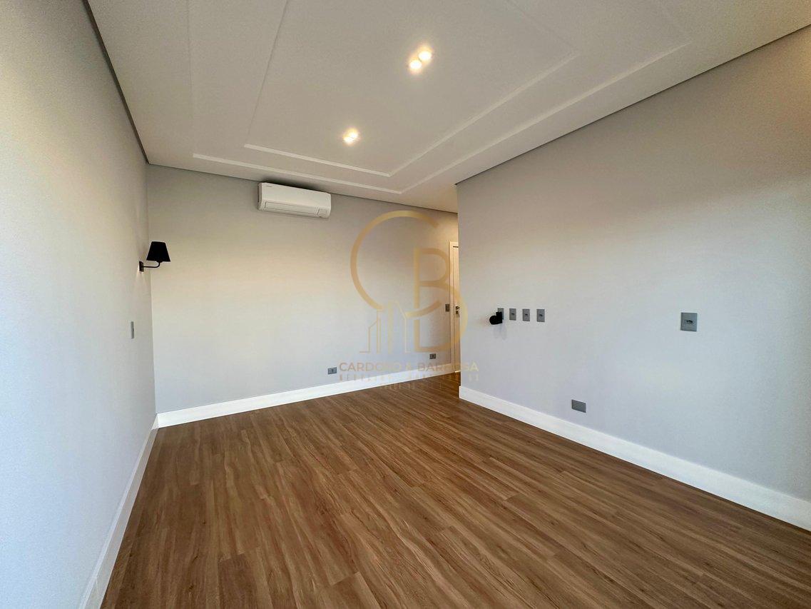 SOBRADO LUXUOSO E INTELIGENTE NO EXCLUSIVO RESIDENCIAL AMANTINI - Campo Grande - 
