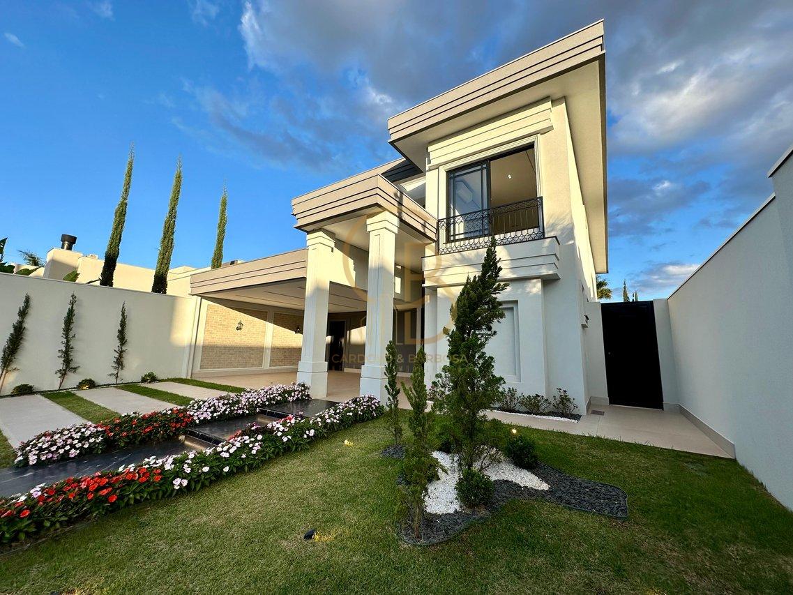 SOBRADO LUXUOSO E INTELIGENTE NO EXCLUSIVO RESIDENCIAL AMANTINI - Campo Grande - 