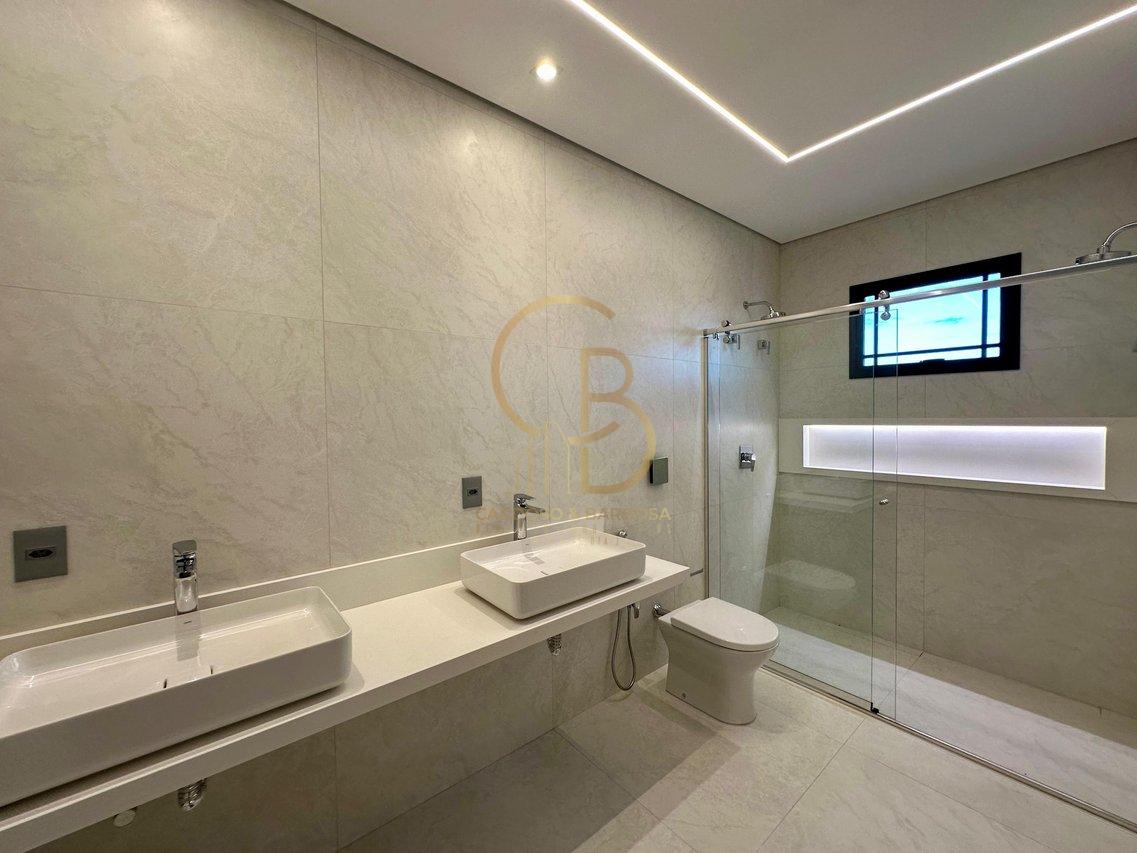 SOBRADO LUXUOSO E INTELIGENTE NO EXCLUSIVO RESIDENCIAL AMANTINI - Campo Grande - 