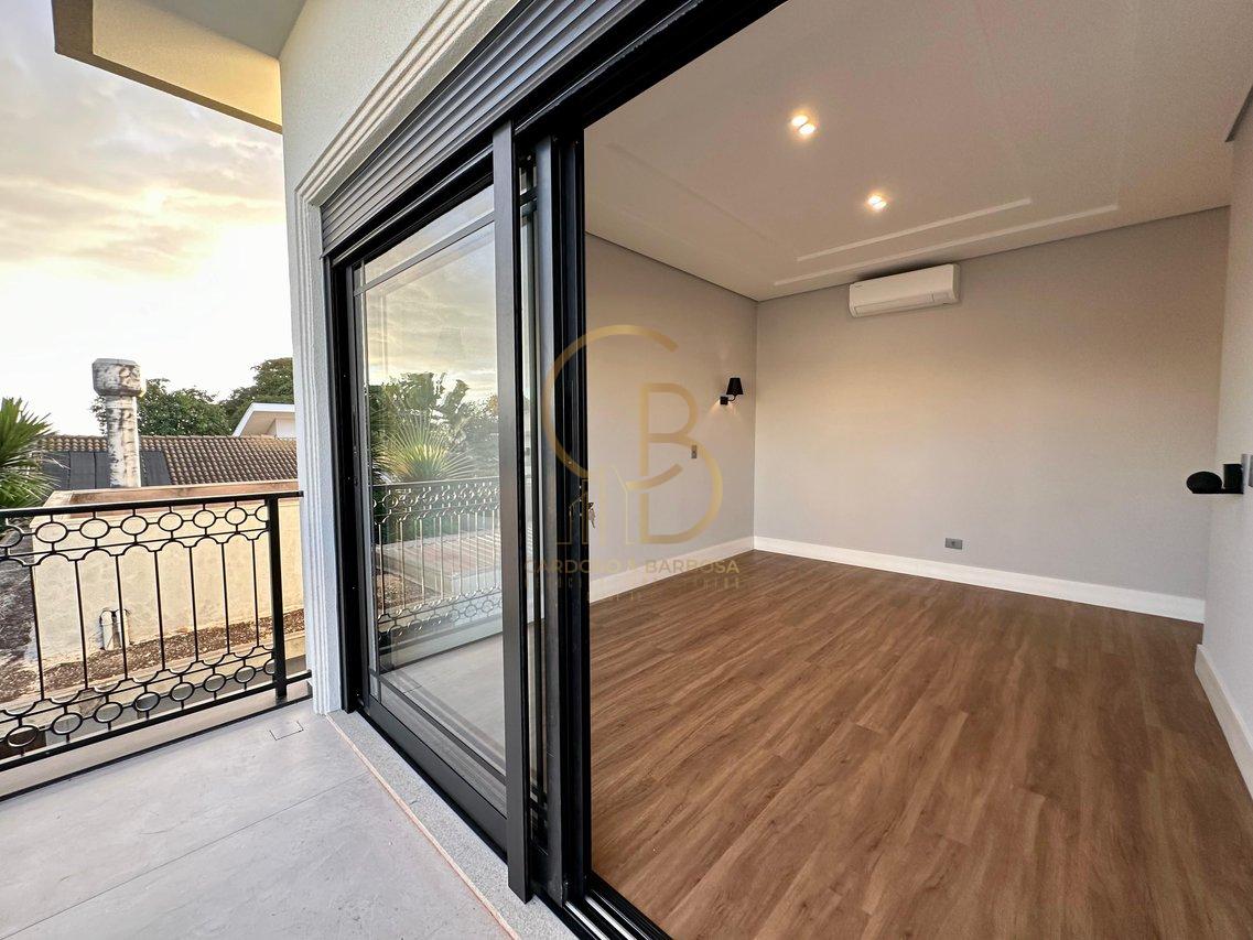 SOBRADO LUXUOSO E INTELIGENTE NO EXCLUSIVO RESIDENCIAL AMANTINI - Campo Grande - 