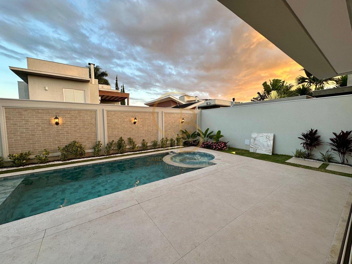 SOBRADO LUXUOSO E INTELIGENTE NO EXCLUSIVO RESIDENCIAL AMANTINI - Campo Grande - 
