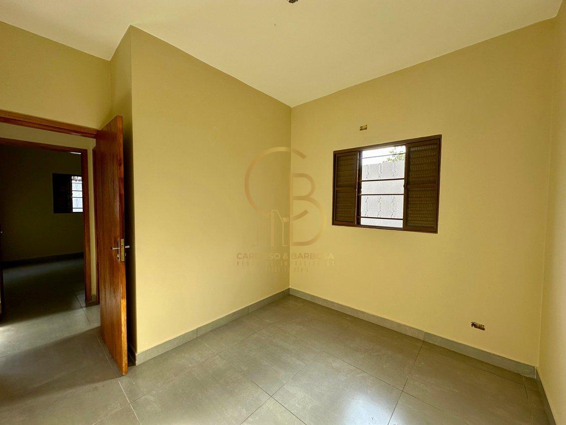 CASA TÉRREA NO BAIRRO PIRATININGA - Campo Grande - 