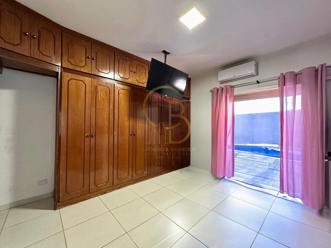 CASA COM PISCINA NA VILA JUSSARA– CONFORTO, SEGURANÇA E PRATICIDADE EM UM SÓ LUGAR!  Campo Grande - 